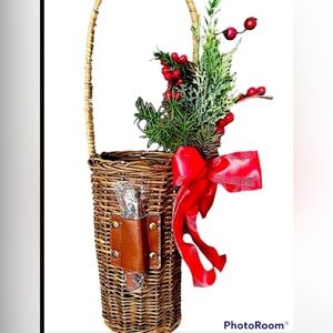 🍷HP🍷Wine Bottle Gift Carrier/ Wicker w/Corkscrew